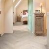 COREtec Naturals Desert Fischgrät Herringbone mit Kork Trittschalldämmung Vinylboden Klick – Bild 2