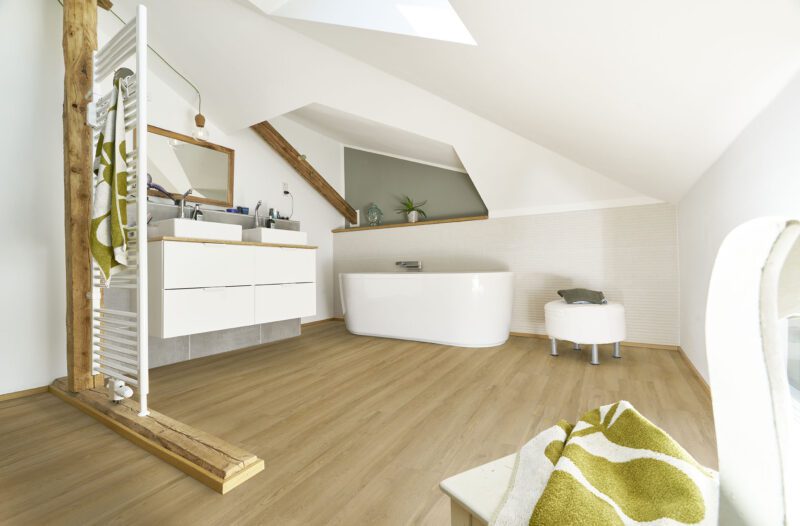 GreenLine Silent Eiche Medium mit Trittschalldämmung Vinylboden - Image 3