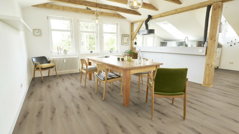 EcoPur Eiche Night SPC mit integrierte Trittschalldämmung Vinylboden Click - Image 5