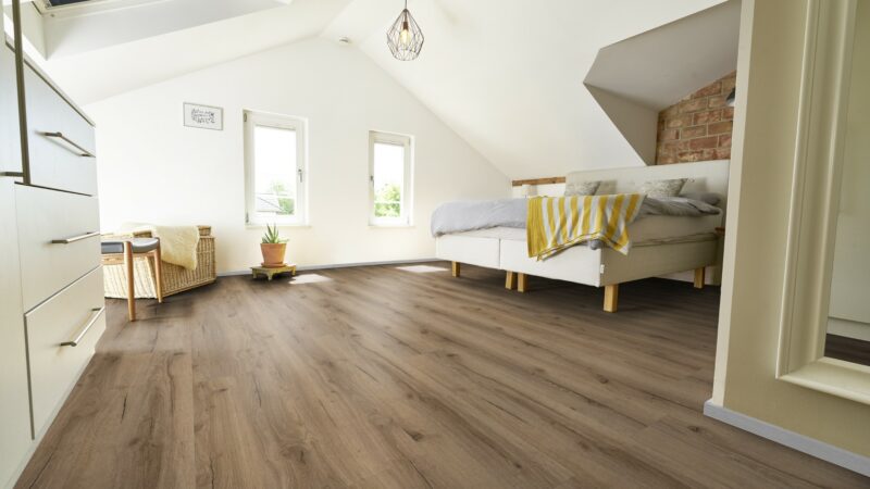 Eiche Kang Eiche Naturbraun SPC mit integrierte Trittschalldämmung Vinylboden Click