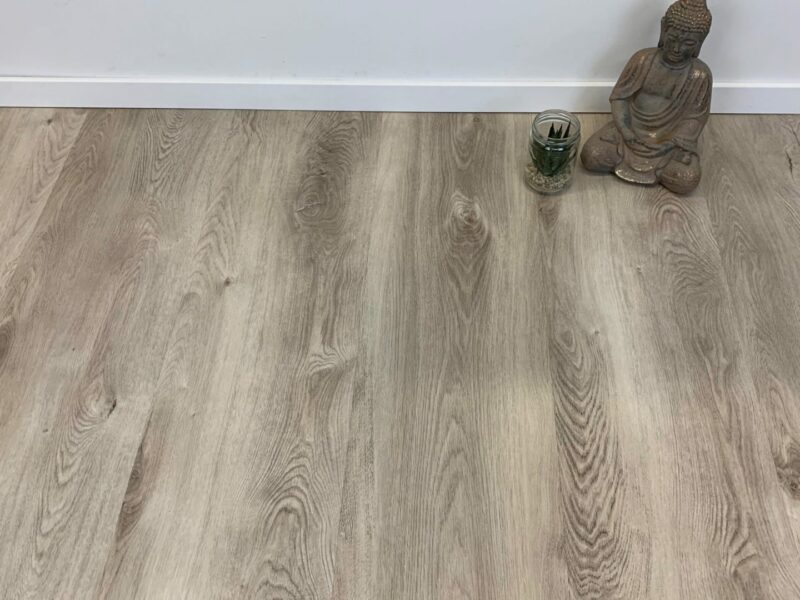 Eiche geweißt Vorarlberg Vinylboden HDF-Träger mit Trittschalldämmung - Image 2