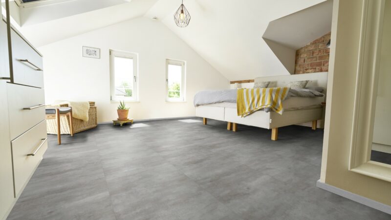 GreenLine Silent XL Stone Fliesenoptik Sichtestrich hell mit Trittschalldämmung Vinylboden - Image 9