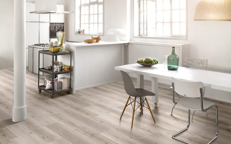 Parador Eiche grau geweißt gebürst.Strukt. LHD gefast Vinyl Basic 5.3 - Image 6