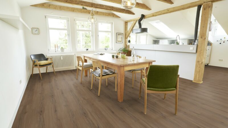 X-Citing Eiche Rustic Dark SPC mit integrierte Trittschalldämmung Vinylboden Click - Image 9