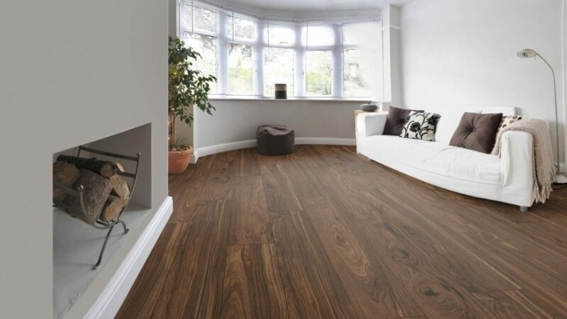 Kronotex Exquisit Nussbaum Toskana Landhausdiele Laminat - Image 3