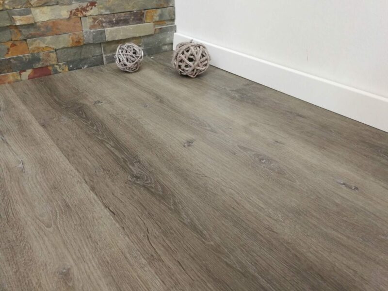 Living Okra Eiche beige grau Landhausdiele Vinylboden - HDF-träger mit Trittschalldämmung